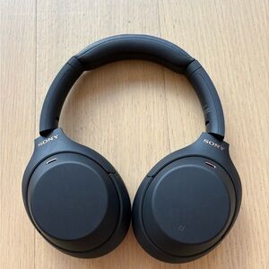 Sony WH1000XM4 Wireless Noise Cancelling Black Headphones